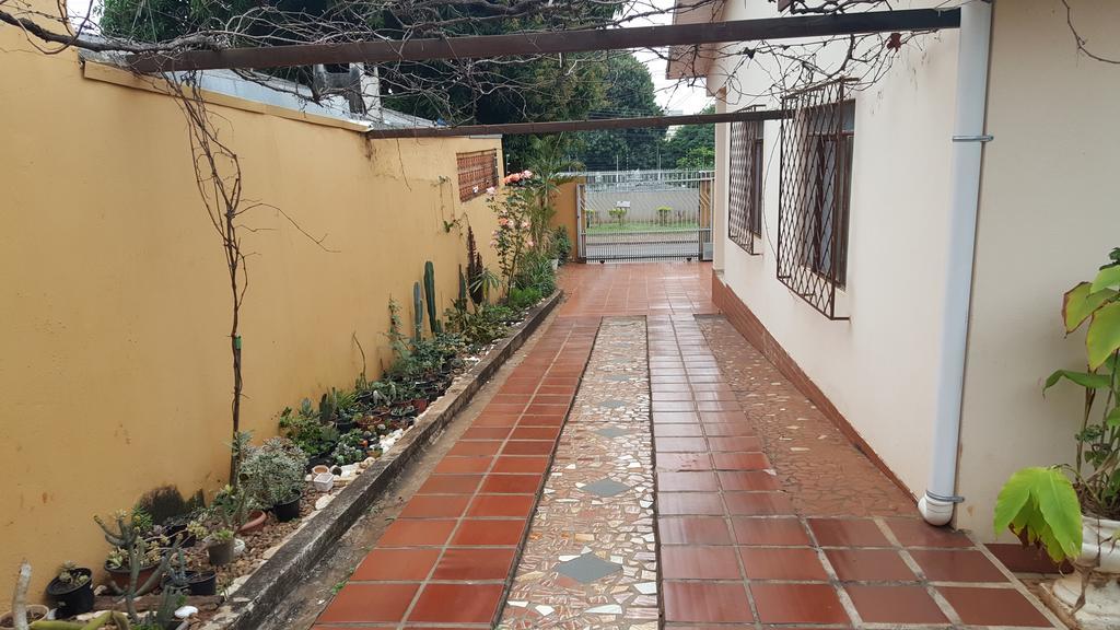 Yolanda Family House Villa ฟอสดูอีกวาซู ภายนอก รูปภาพ